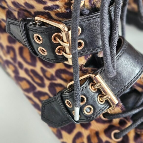 Leopard Print Ankle Boots with Black Accents EUC - Picture 3 of 6